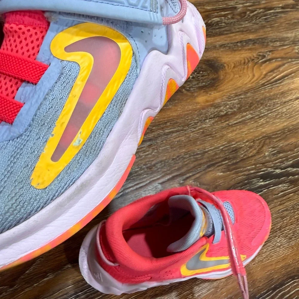 Nike‎ Giannis Immortality 2 Kids Basketball Shoes 13C Pink Blue DQ1942 Sneaker